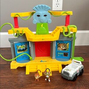 Paw Patrol Jungle Rescue Monkey Temple Play Set